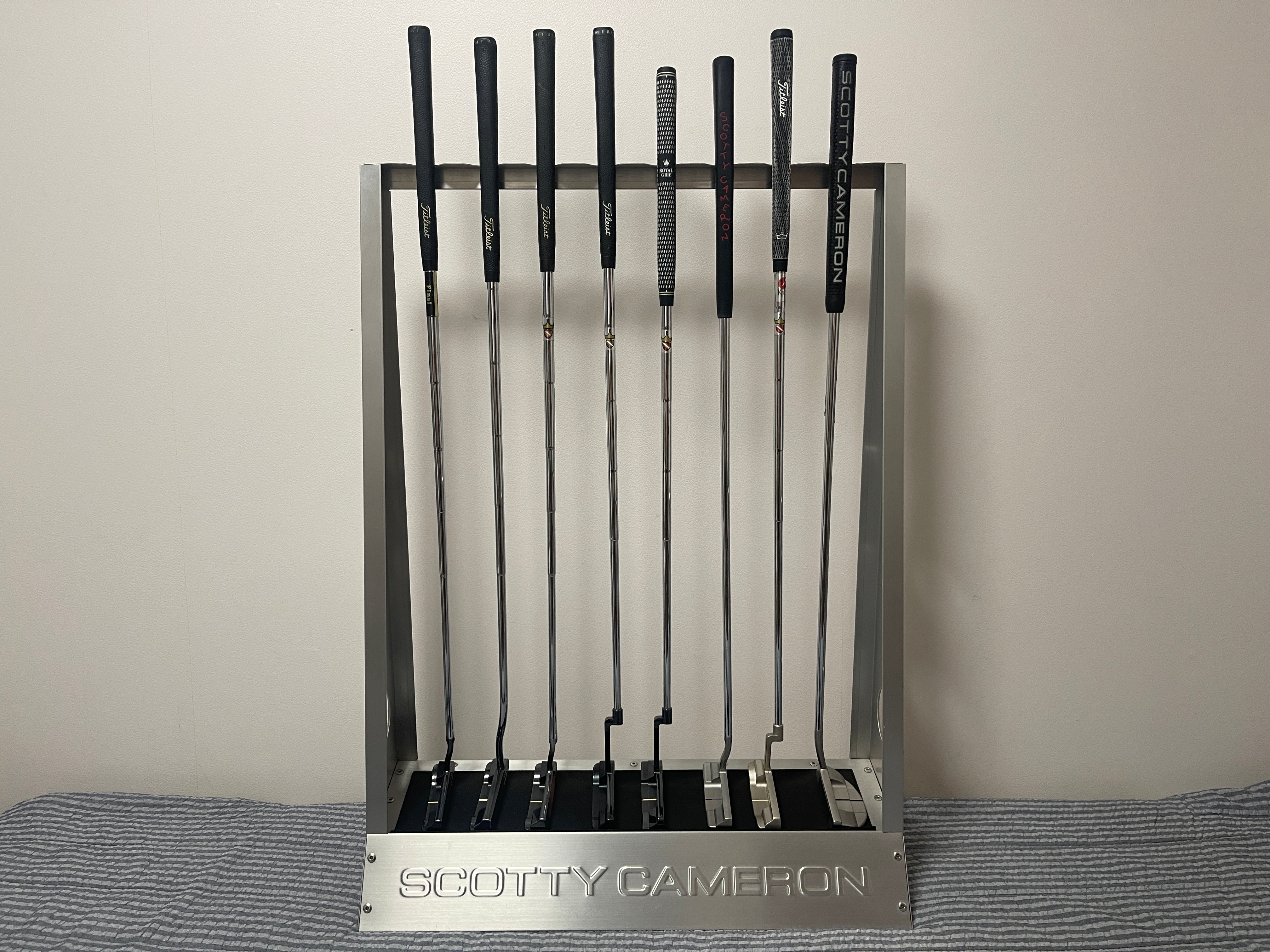 Scotty Cameron Putter Display Collection Metal Floor Rack – yabai industries